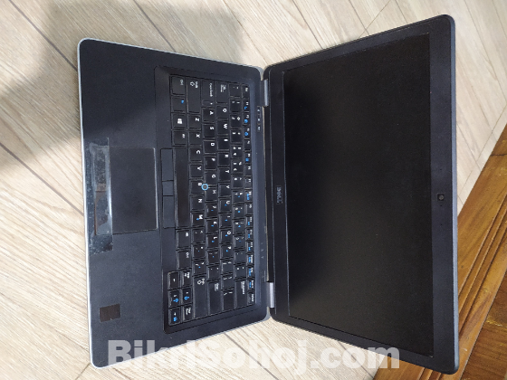 Dell Core i7 Laptop 8gb/256gb